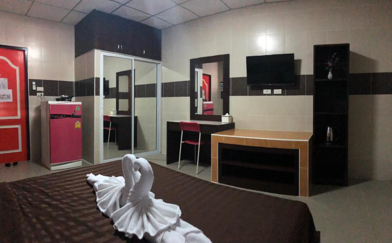 D5 Hotel สาขา มาบโป่ง Chonburi Exterior foto